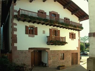 Apartamentos Rurales Kastonea Errazu Exterior photo